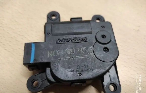 KIA Rio Air flap motor/actuator H400730890