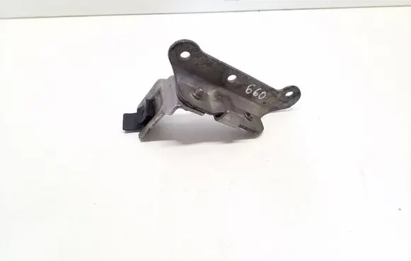Mercedes-Benz E W212 Engine mounting bracket A6510900241 A6510980939