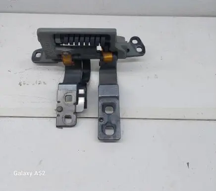 BMW 5 E60 E61 Tailgate/trunk/boot hinge 7061384