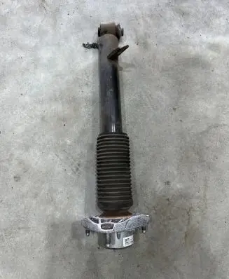 BMW X5 F15 Rear shock absorber/damper 6867876