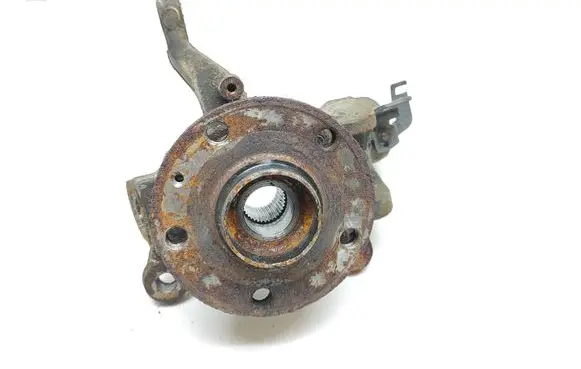 Volkswagen Touran II Front wheel hub