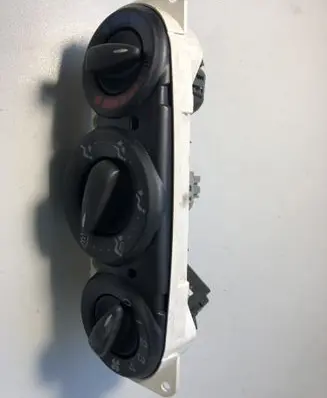 Ford Focus Climate control unit 98AB18C419