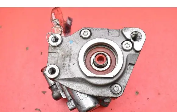 Audi A8 S8 D3 4E Power steering pump 4E0145156F