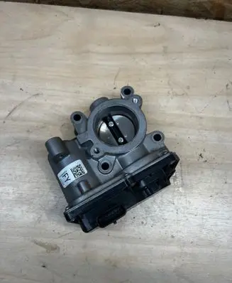 Dacia Sandero Throttle valve 161206038R