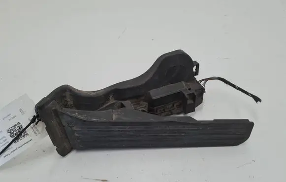 Volkswagen PASSAT B6 Accelerator throttle pedal 1K1721503L