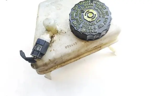 Mercedes-Benz C W203 Brake fluid reservoir 03350884541
