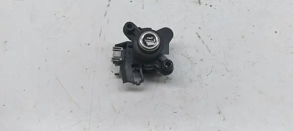 BMW 5 E60 E61 Tailgate exterior lock 82410889