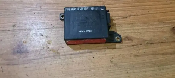 Mercedes-Benz 190 W201 Airbag control unit/module 0038200710 841z1000