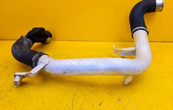 Volvo XC60 Intercooler hose/pipe 31657757 31422061