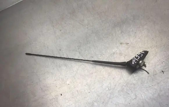 Hyundai i30 Radio antenna V305316C
