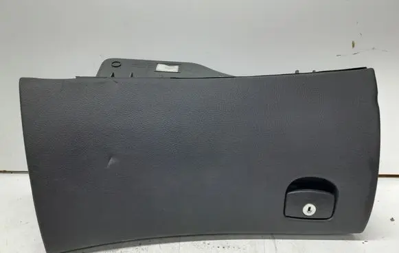 Peugeot 607 Glove box 9633059077