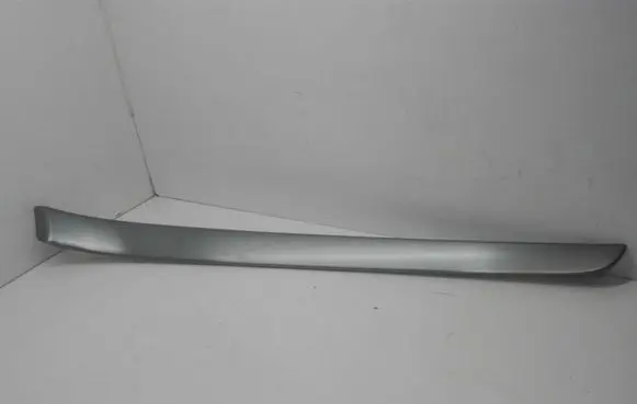 Audi A4 S4 B7 8E 8H Front door trim bar 8E0867410