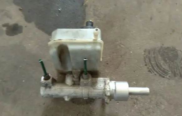 Opel Movano A Master brake cylinder 25175879