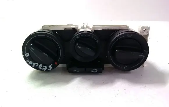 Skoda Octavia Mk1 (1U) Climate control unit 1J0820045E