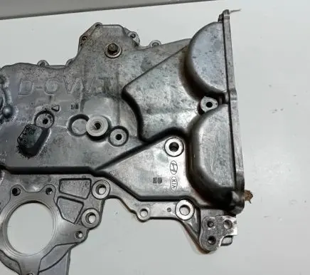 Hyundai Tucson TL Timing chain cover g4fj