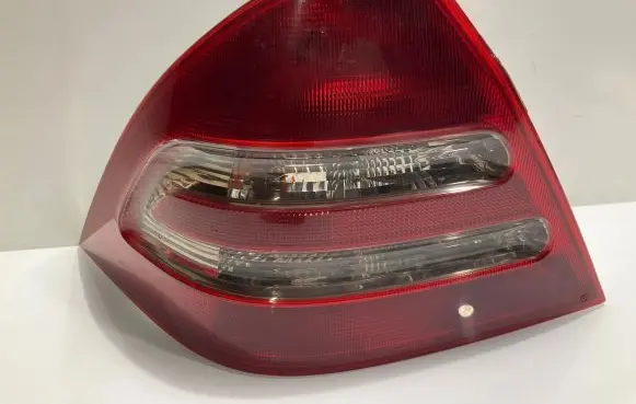 Mercedes-Benz C W203 Rear/tail lights