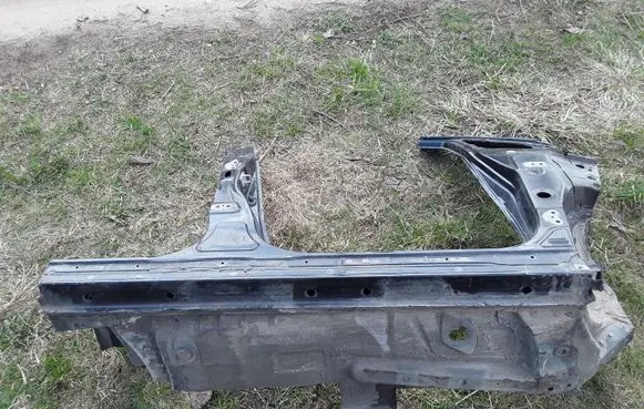 Toyota Verso Front quarter panel 1H2