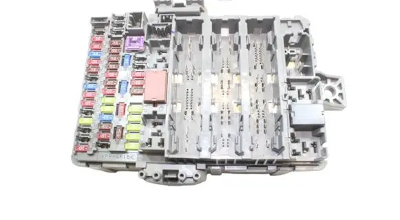 Honda CR-V Fuse module T1EE120