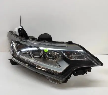 Mitsubishi Outlander Headlight/headlamp 8301C998
