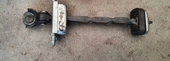 Honda CR-V Front door check strap stopper
