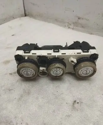 Mitsubishi Colt Climate control unit PMN1645690 TMA04110431EB2 983860