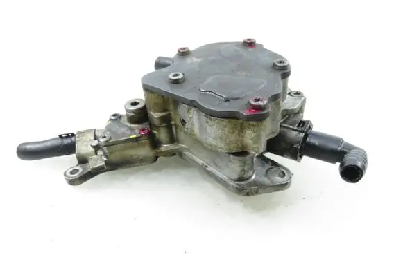 Volkswagen Polo IV 9N3 Vacuum pump 038145209N