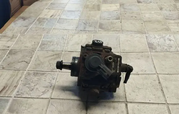 KIA Ceed Fuel injection high pressure pump 0445010124 5052112 01002267813