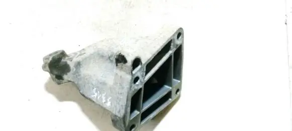 Mercedes-Benz E W211 Engine mounting bracket a6422230104