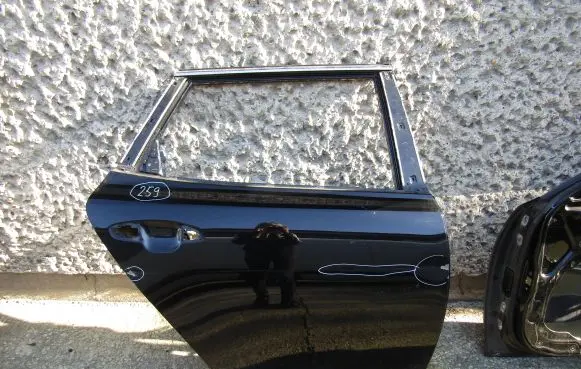 KIA Optima Rear door