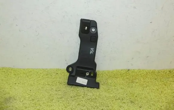 Hyundai Tucson TL Clutch pedal mounting bracket assembly 32728-d7000