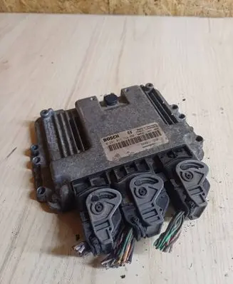 Renault Espace - Grand espace IV Engine control unit/module 8200311550 8200384493 0281011724