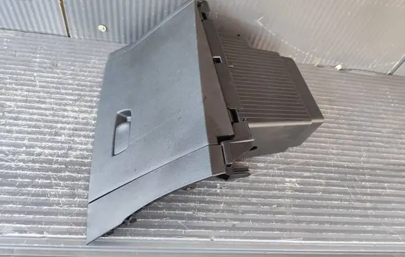 Renault Clio V Glove box 681081139R 681080536R
