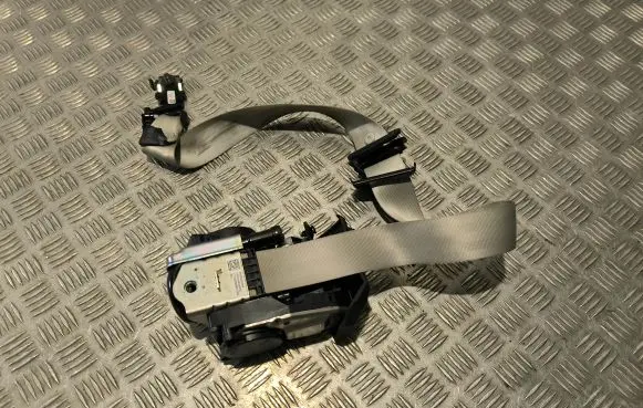 Volvo XC60 Front seatbelt 636903200D