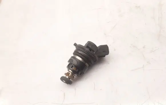 Peugeot 605 Fuel injector 0280155613
