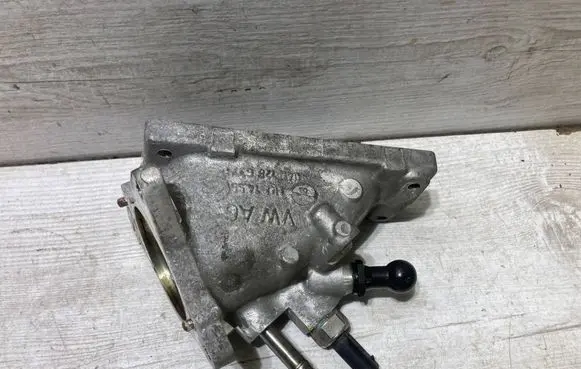 Audi A3 S3 8V Intake air temperature sensor 03n906081d 04l129637