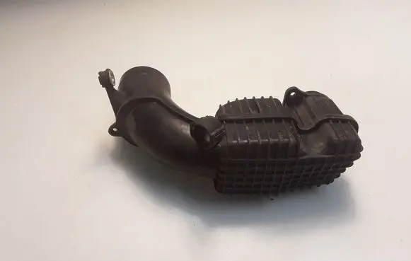 Volvo V40 Other engine bay part
