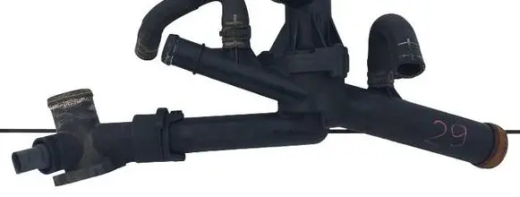 Engine coolant pipe/hose