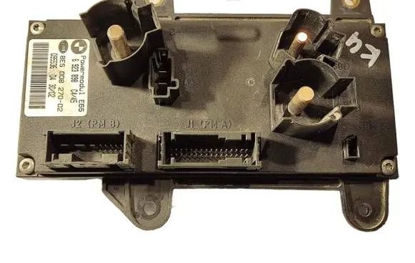 BMW 7 E65 E66 Power management control unit 6923898 8ES00827002