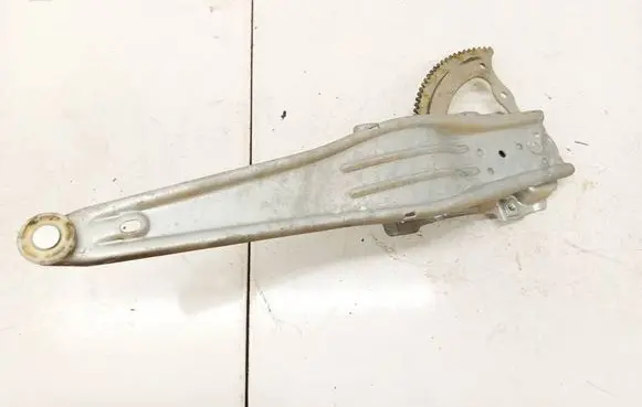 Toyota Yaris Sliding door window regulator with motor