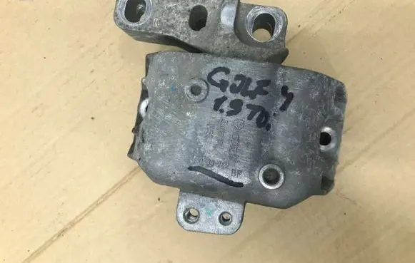 Seat Ibiza III (6L) Engine mount bracket 1J0199262BF