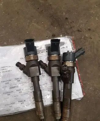 Renault Megane II Fuel injector 0445110280