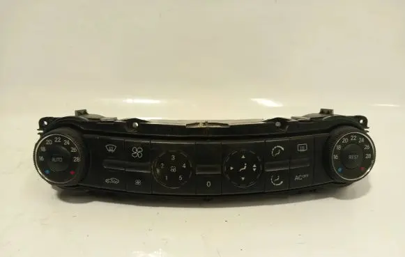 Mercedes-Benz E W211 Climate control unit 2118300385 Q00115003