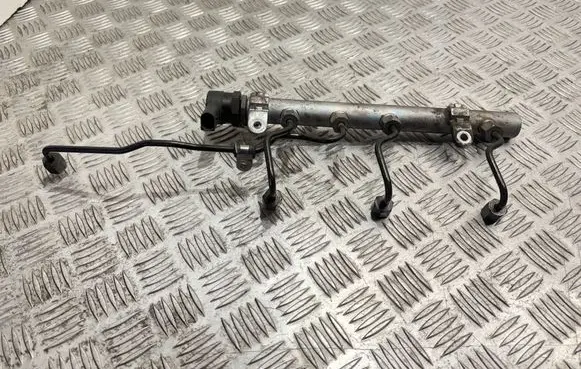 Mercedes-Benz R W251 Fuel main line pipe A6420700495 A6110780449 0281002494