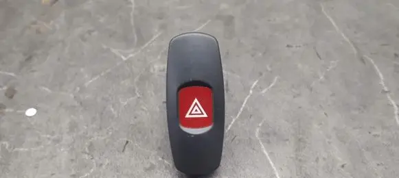Fiat Bravo - Brava Hazard light switch