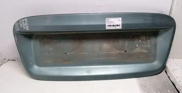 Nissan Almera Tino Trunk door license plate light bar 90810