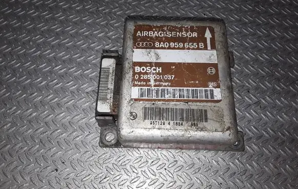 Audi A4 S4 B5 8D Airbag control unit/module 8A0959655B 0285001037
