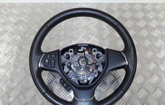 Suzuki Baleno IV Steering wheel