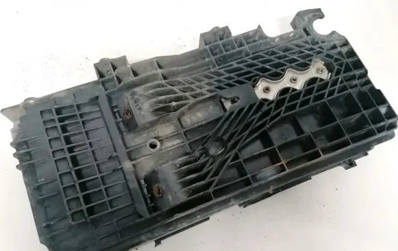 Battery box tray