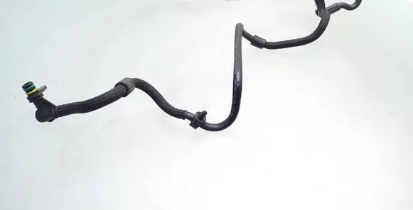 Audi A4 S4 B9 Vacuum line/pipe/hose 04L129456E