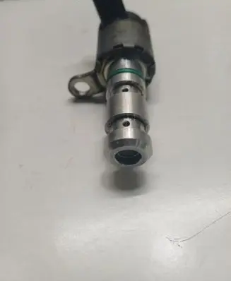 Ford Focus Oil pressure sensor CM5G6C880CA